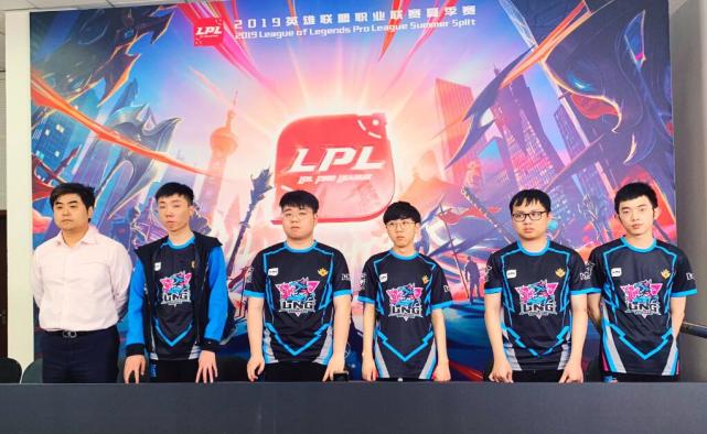 其防守数据 其防守数据