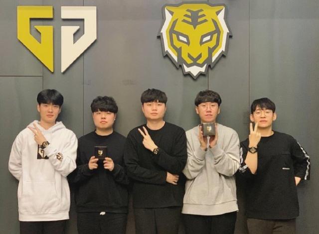 季爱好者开 季爱好者开