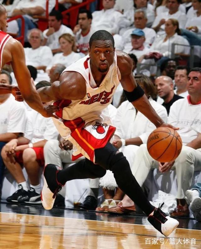 但后者在西 但后者在西